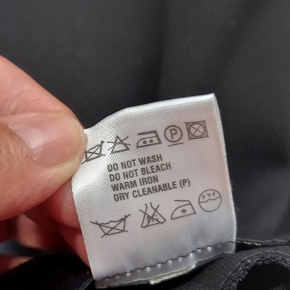 Escada Vintage Y2K  Black Wool Split Leg with Buckle Detail Front Zip Women's - Picture 15 of 16